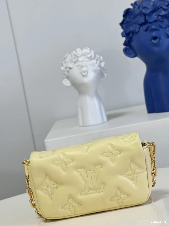 WIS LOUIS VUITTON STRAP WALLET ON BUBBLEGRAM 1106